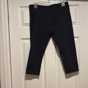 lululemon athletica Black Capris with Slim Fit and Cropped Length